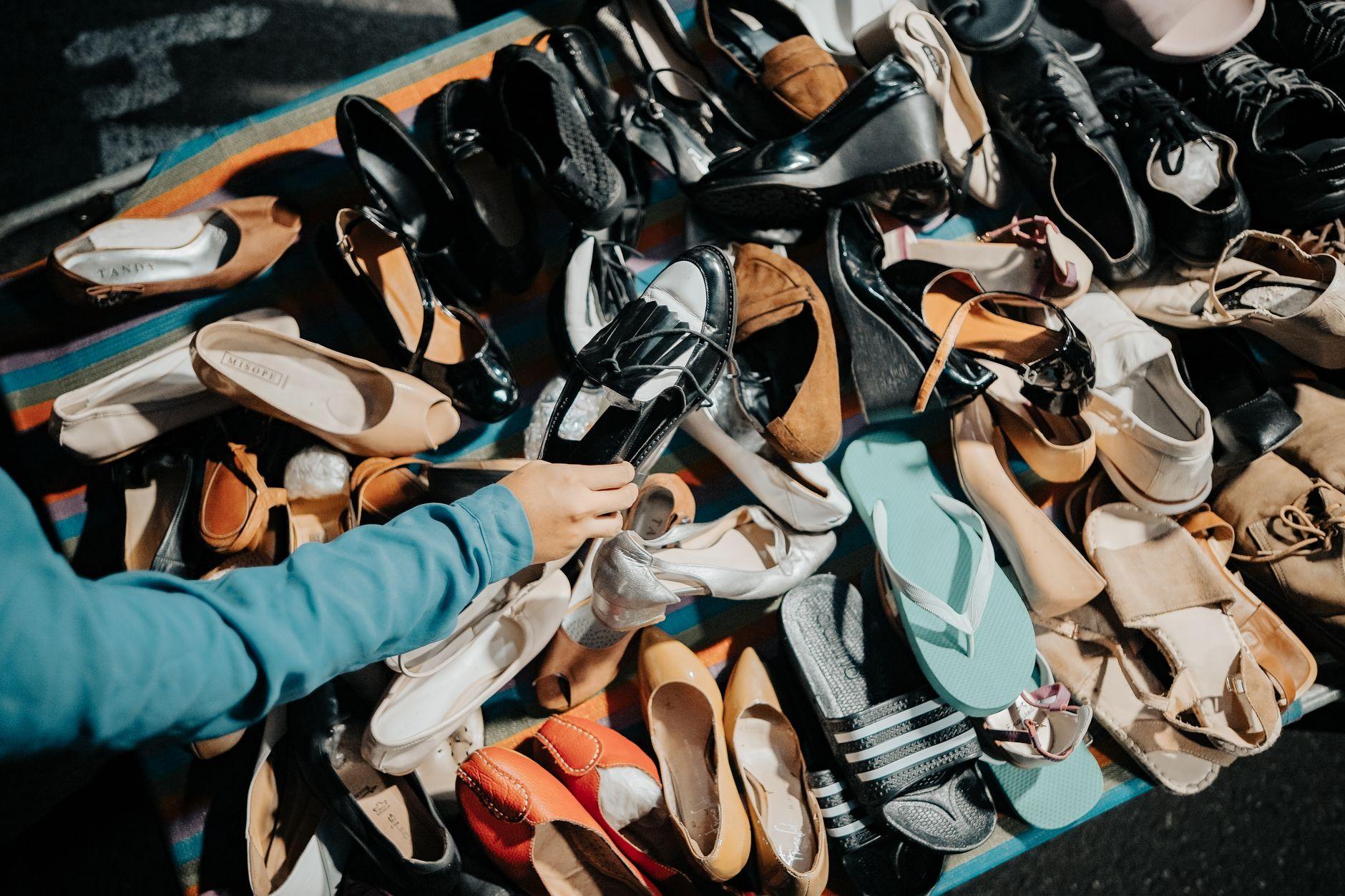 Illustration of How Footwear Choices Quietly Influence Professional Perception