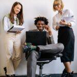 Illustration of The Difference Between Dressing for a Startup Culture and a Corporate One