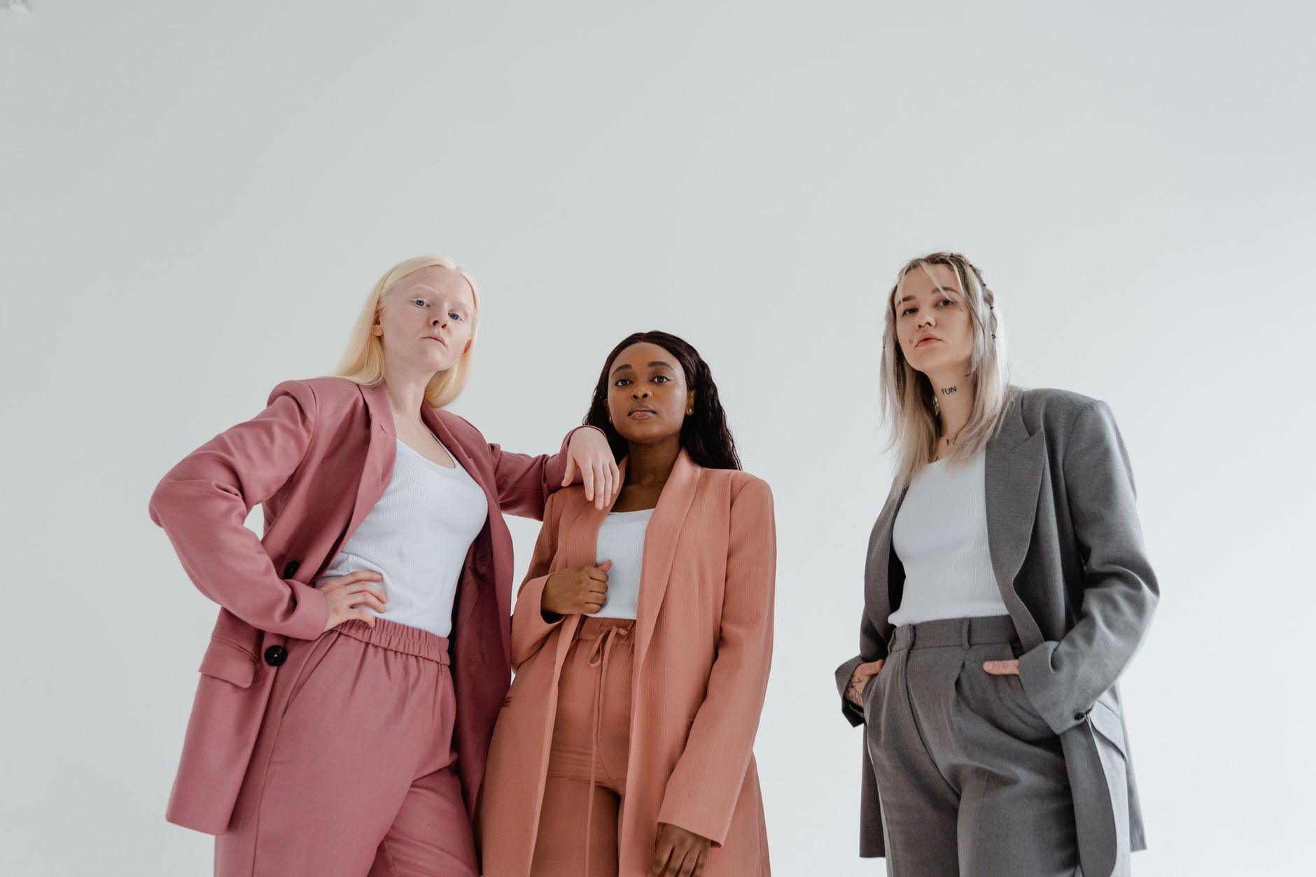 Illustration of The Everyday Habits Behind Dressing for Different Leadership Levels