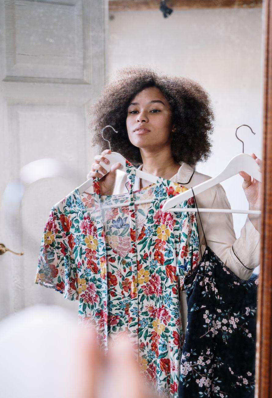 Illustration of Why Confidence in Clothing Choices Translates Into Confidence in the Room